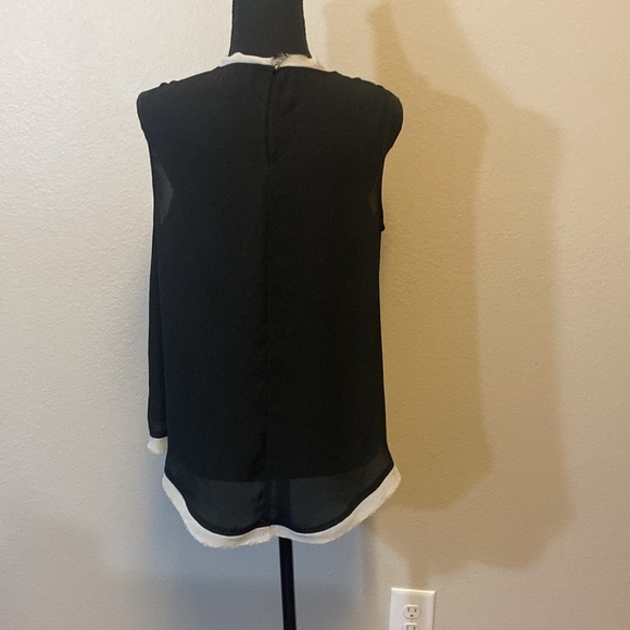 Who What Wear Tank Black And White Raw Edge Classic - Picture 3 of 10